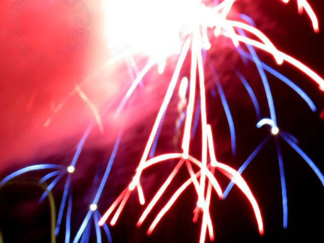 fireworks: red and blue claws