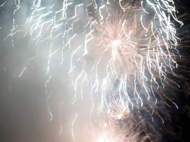 fireworks: streaks and bursts